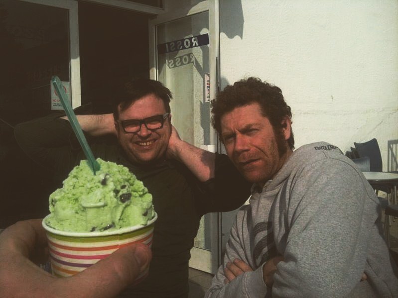 #backintheday when we had a proper Icecream at rossis. Love ya monkey-mark and of cause the man on the icecream named @ss9design #vollsworld #friendship #missinjollyjim